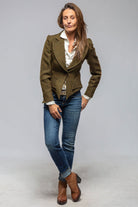 Verdi Cropped Jacket In Herringbone Tweed - AXEL'S