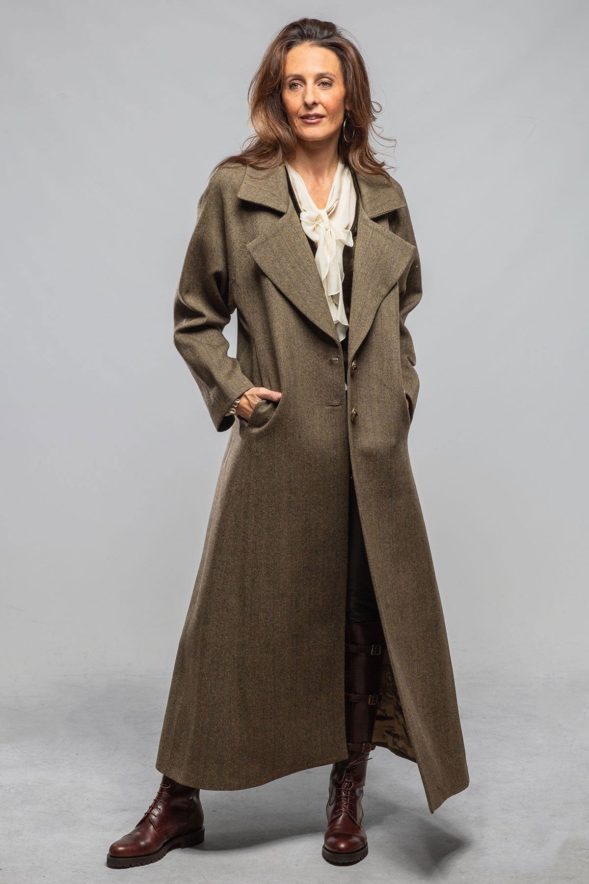 T.ba Yorkshire Oversized Tweed Coat | Axel's of Vail