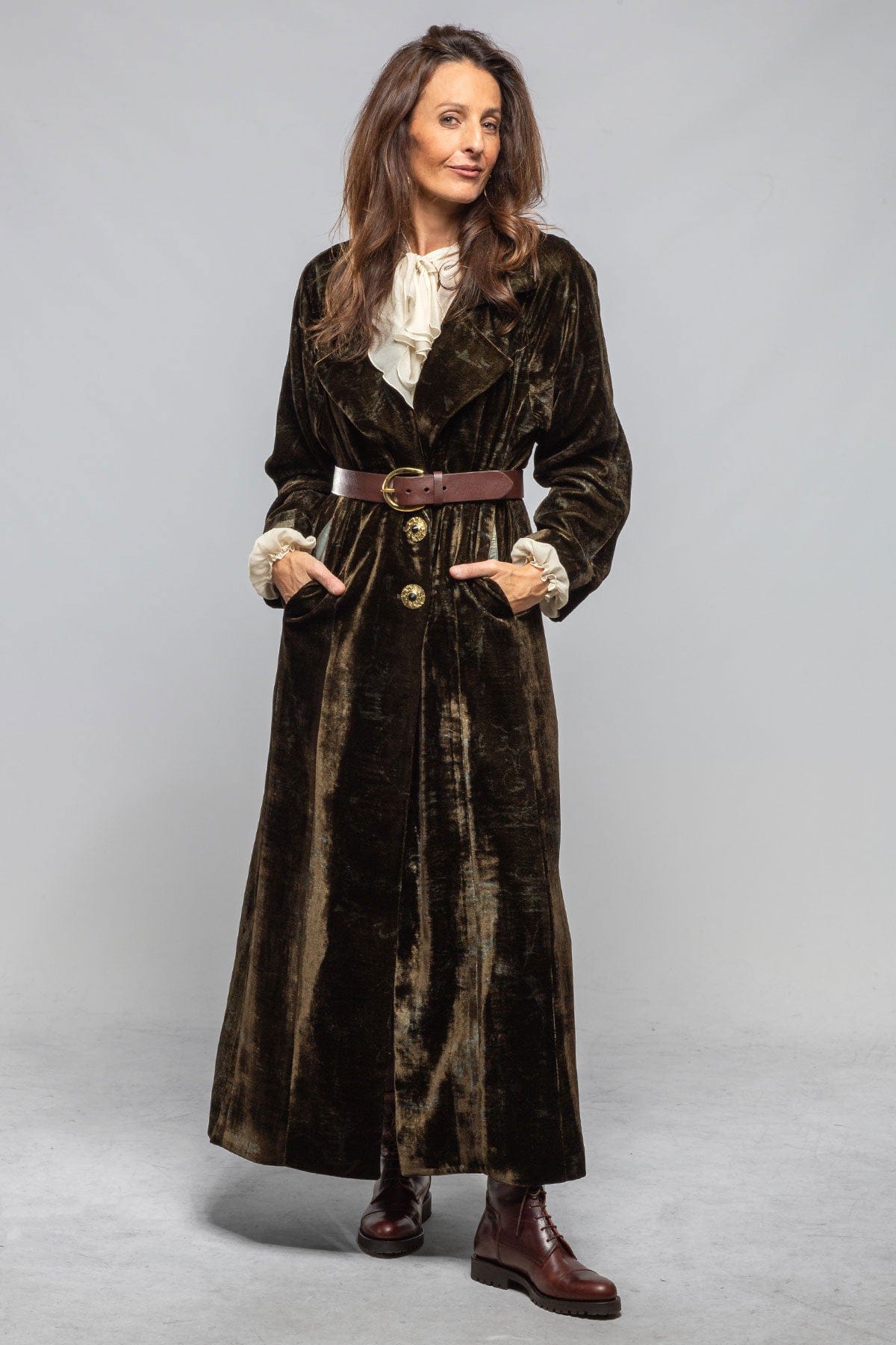 T.ba Yorkshire Oversized Velvet Coat In Dark Moss Print | Axel's