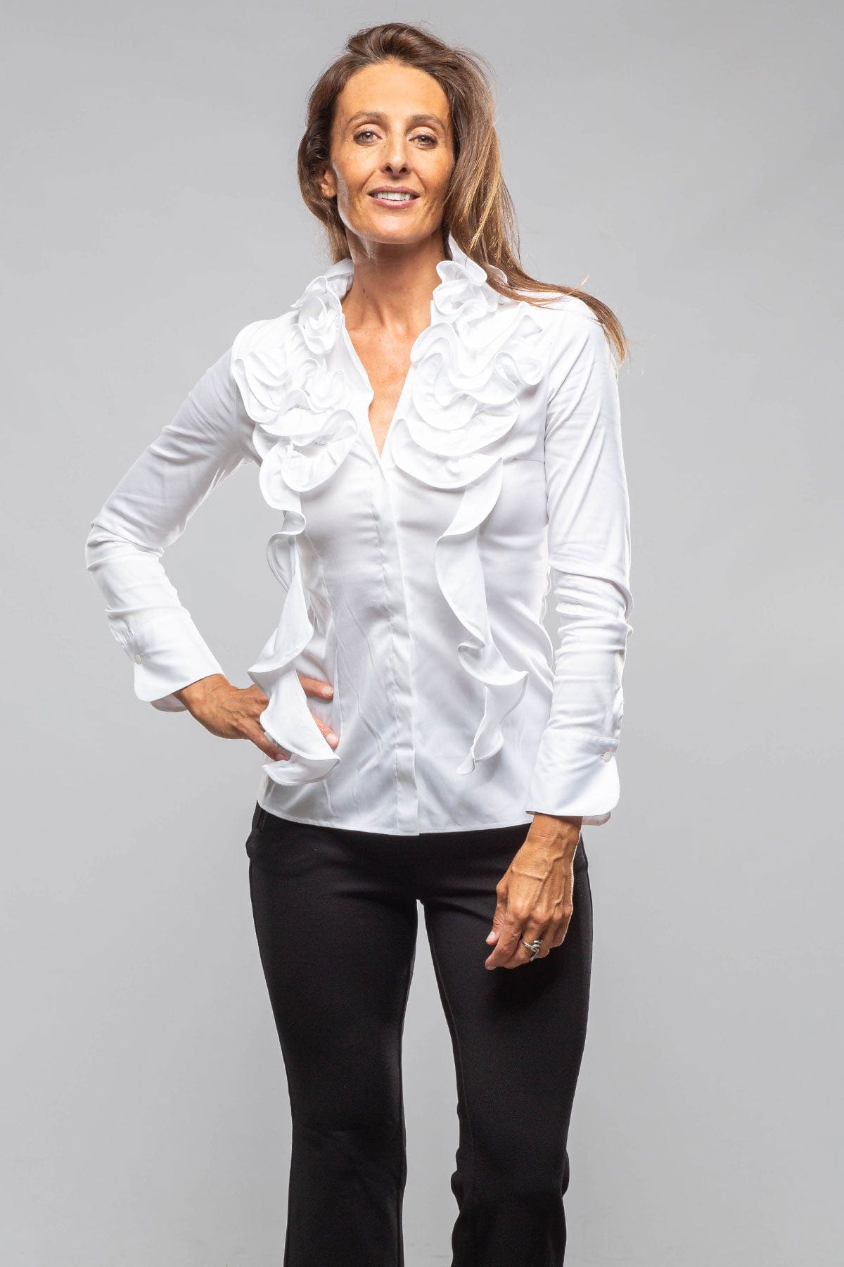 Lyla Ruffle Blouse In White - AXEL'S