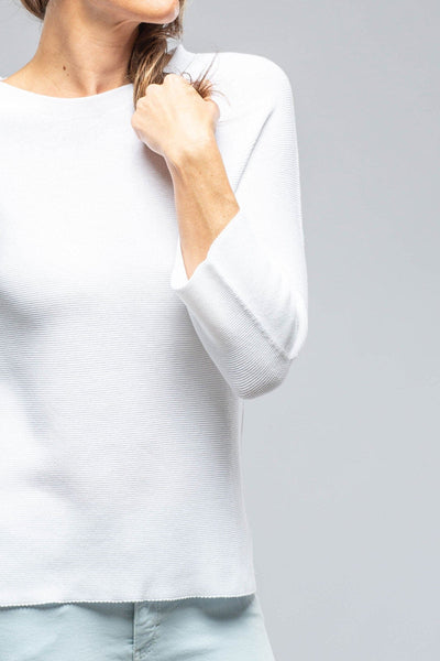 Sasha Raw Edge Sweater In White - AXEL'S