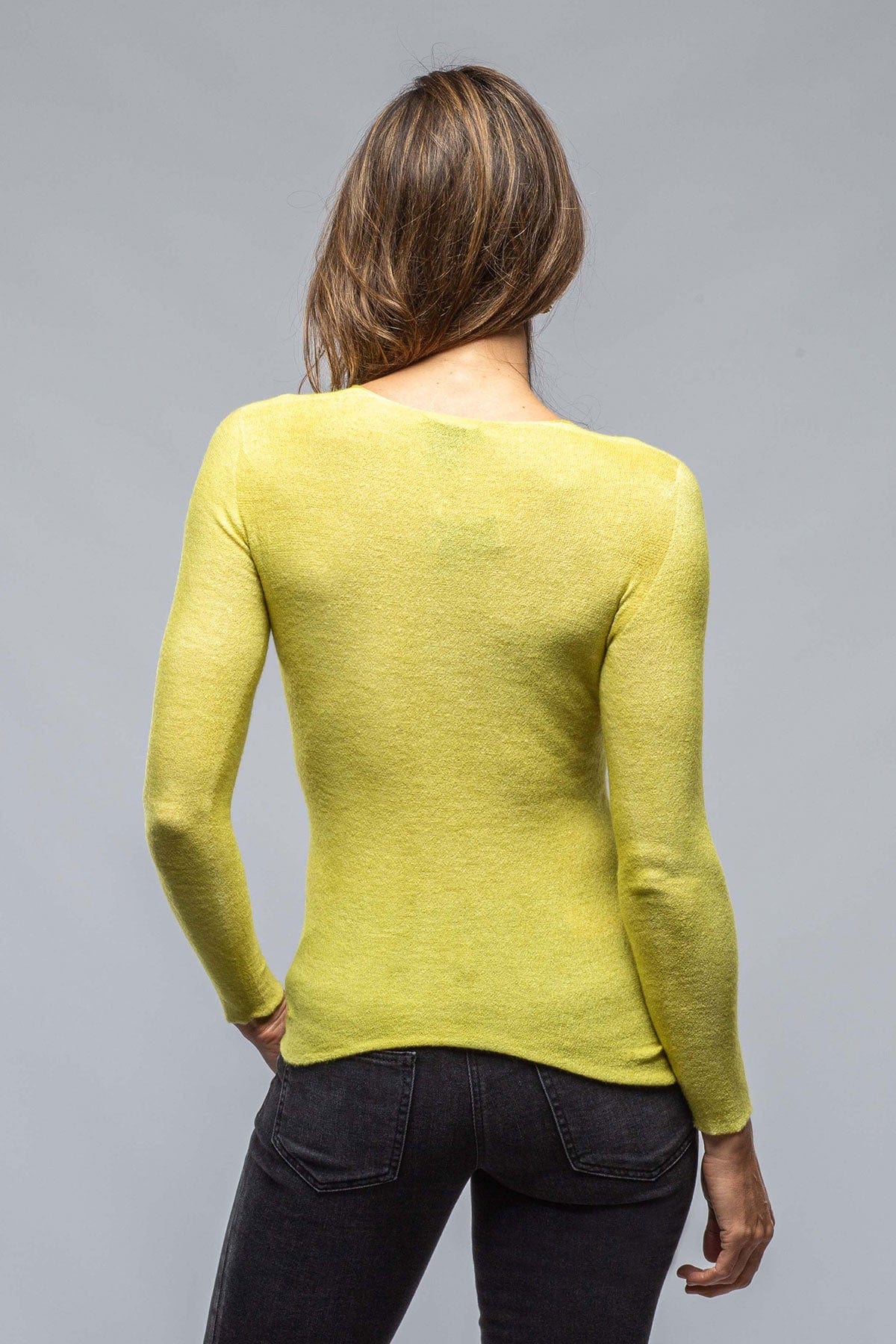 Sloan Soft V-Neck Pullover In Shaded Lichen - AXEL'S
