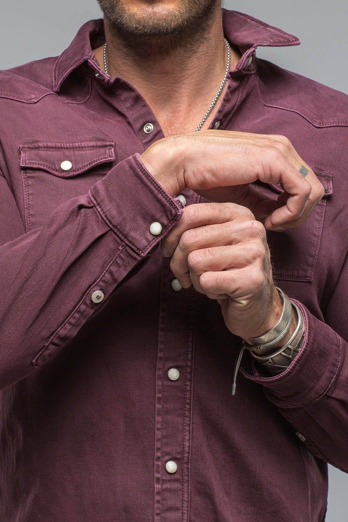 Axel's Premium Denim Ranger Colored Denim Snap Shirt In Bordeaux