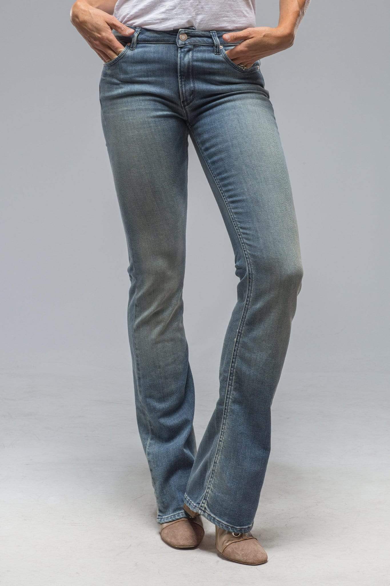 Tommy Flare Jeans in Mid Lt. Blue - AXEL'S