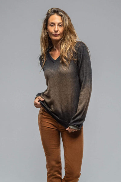 Andy Over-Dyed Cashmere V-Neck In Rust - AXEL'S