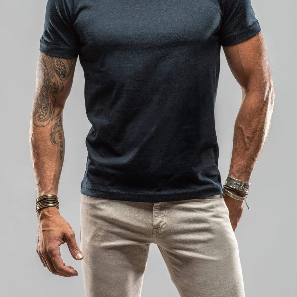 Georg Roth GR Cotton V Neck In Navy – AXEL'S