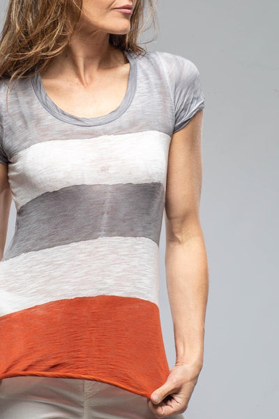 Round S/S Top In Stripes Silver, Tangerine, White - AXEL'S
