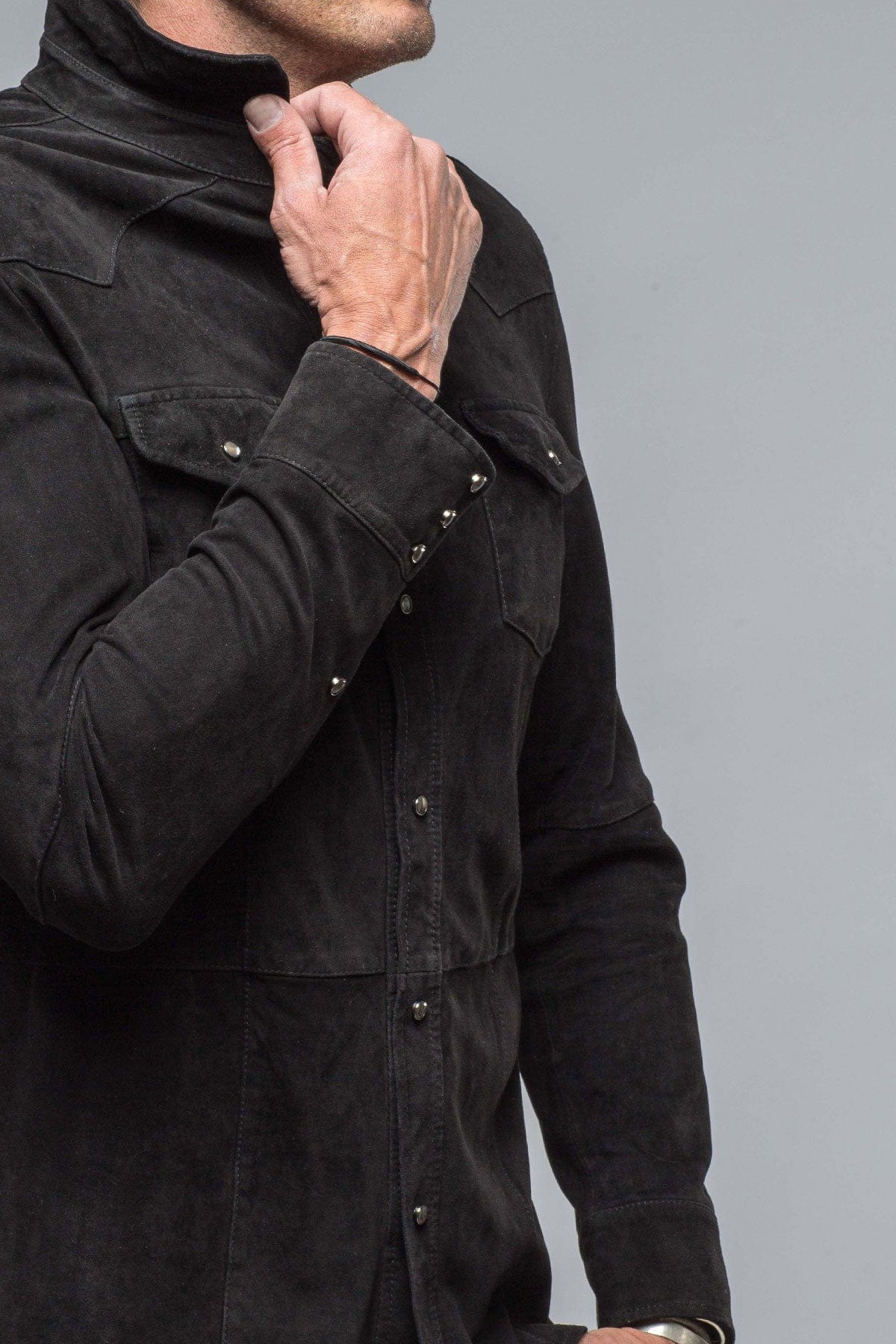 Este Suede Snap Shirt In Black - AXEL'S
