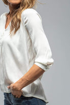 Layla 3/4 Sleeve Tunic In White - AXEL'S