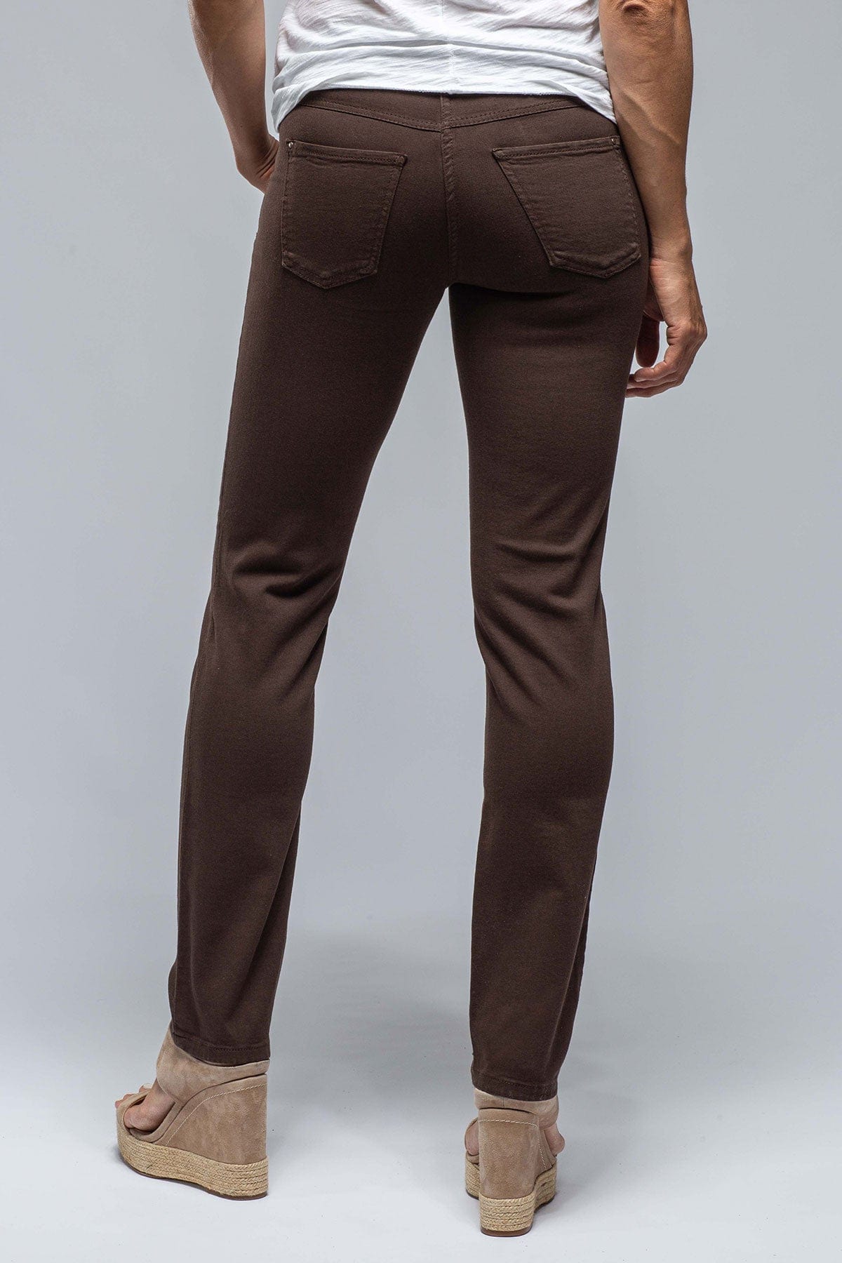Elleme CURVED STITCH DENIM PANT - Straight leg jeans - brown - Zalando.de