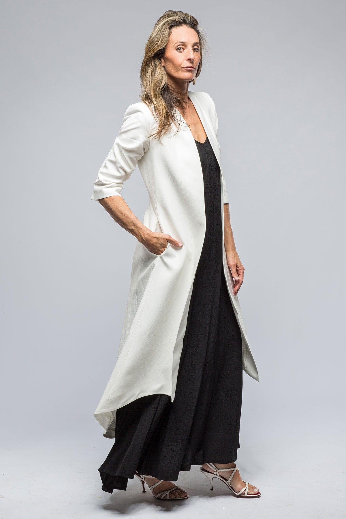 Morgana Long Coat In White Matte Viscose/Linen - AXEL'S